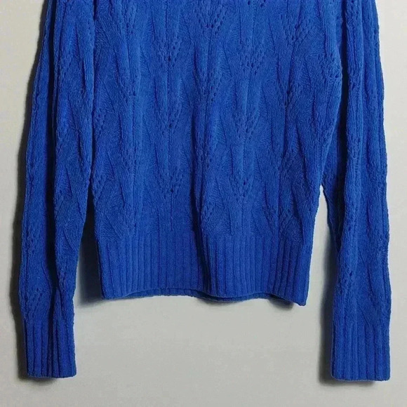 BCBGMAXAZRIA Women's Chenille Pointelle Blue Electric Sweater Size Xsmall - Picture 2 of 16